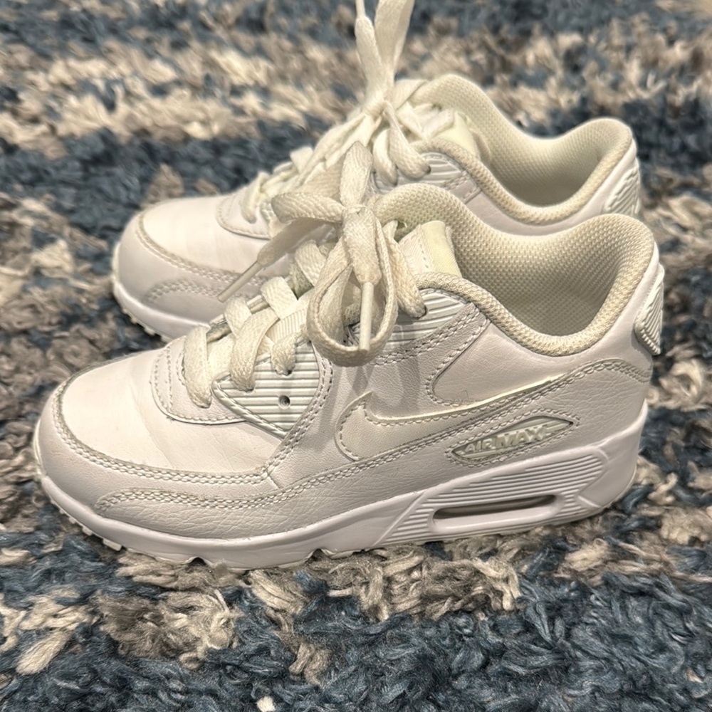 Kids Nike sneaker